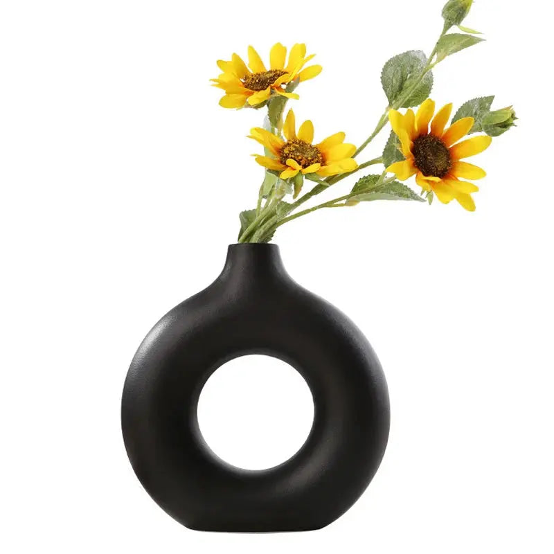 Nordic Vase Circular Hollow Ceramic Donuts Flower Pot Home Living Room Decoration Accessories Interior Office Desktop Decor Gift Fantique